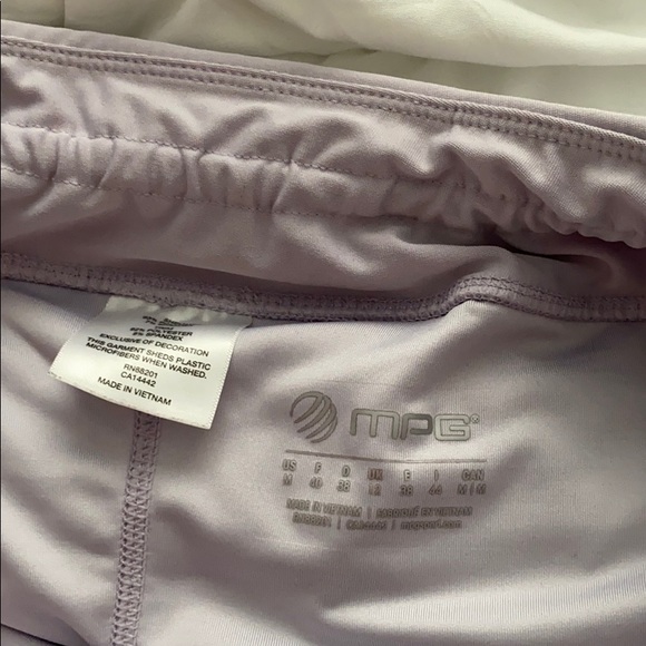 LILAC MPG SHORTS - Picture 2 of 3